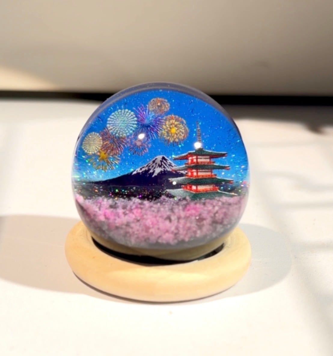 浅井優子｜アーティスト｜絶景レジン®