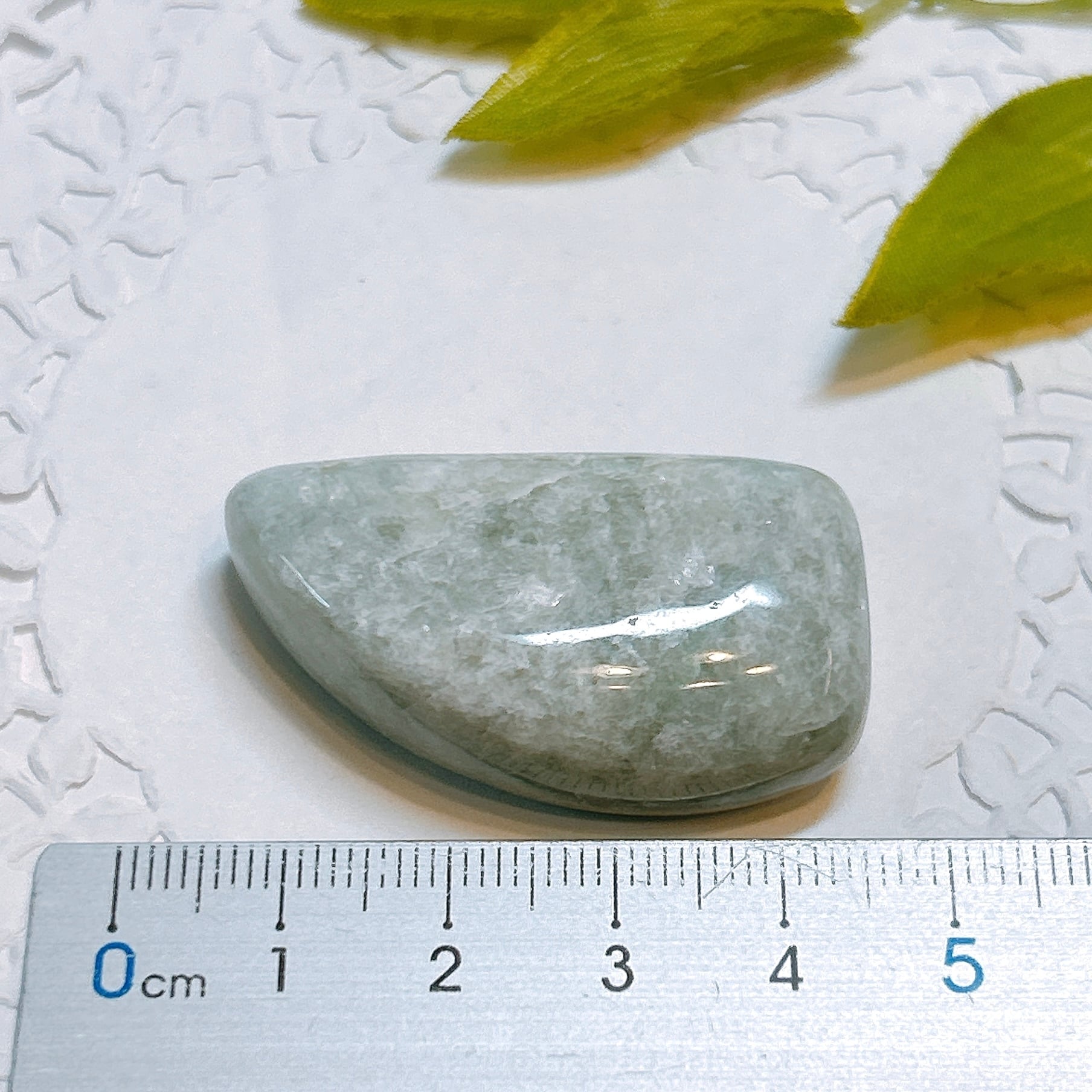 17963】 翡翠 ミャンマー産 ヒスイ ひすい ジェード タンブル 磨き石