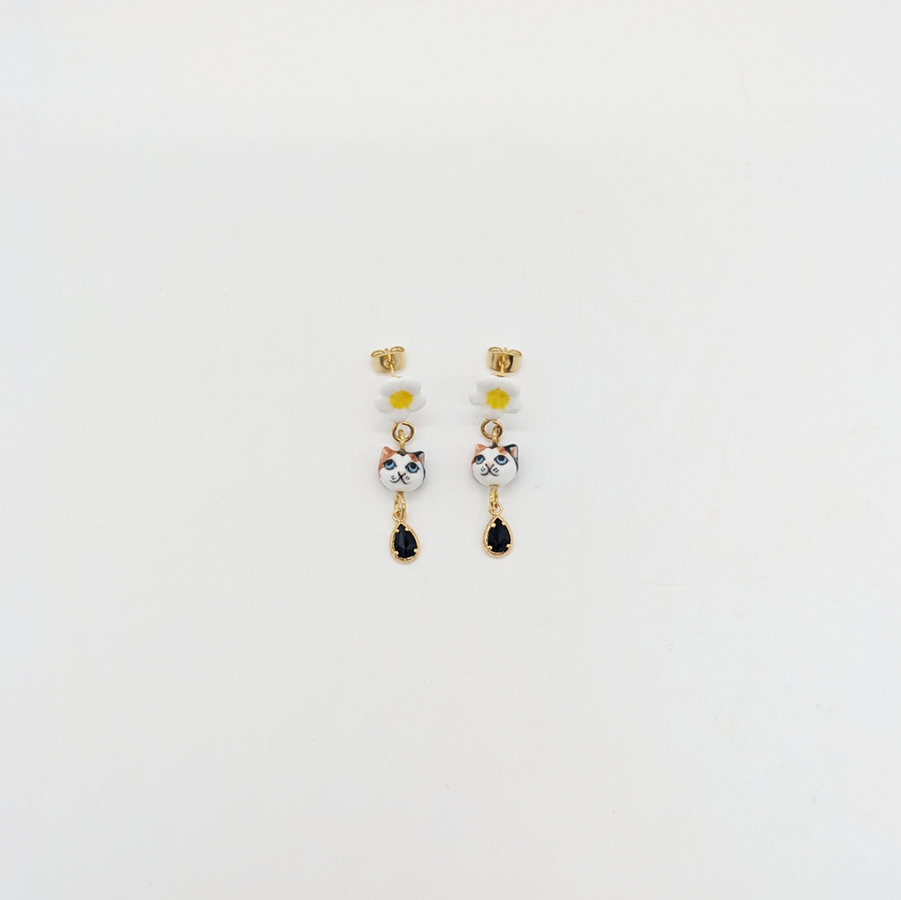 【nach】 Calico cat earrings