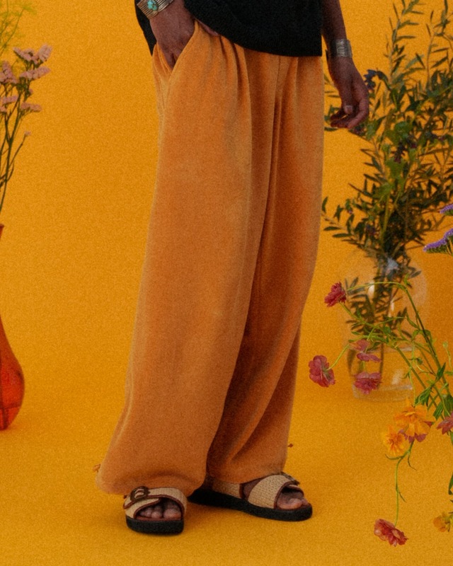 残り僅か | Velor Pile Tapered Pants/Marigold