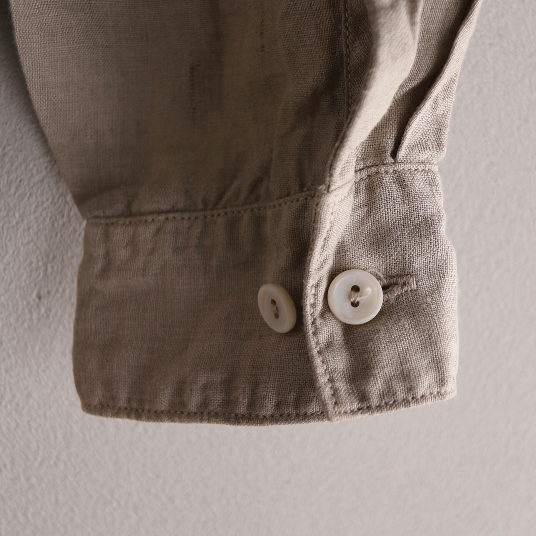 MITTAN SH-130C 大麻シャツ大（草木染） 蓬 | Routes*Roots