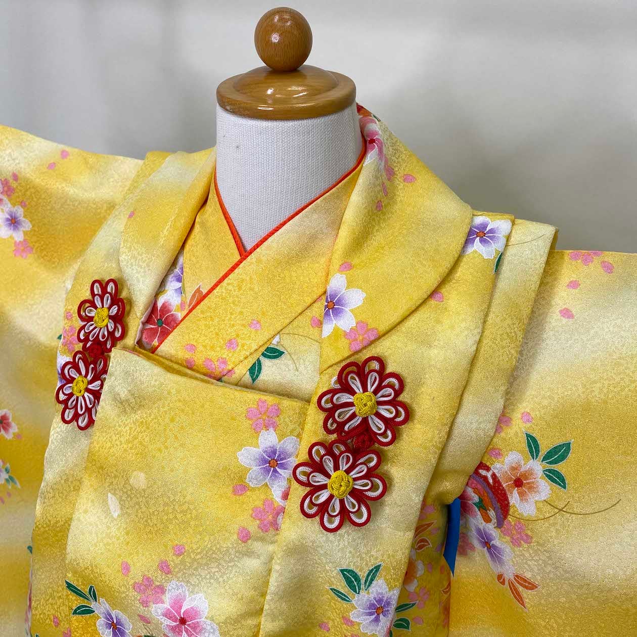 Lazy” in Japanese can be expressed as: 1. 怠惰 (たいだ, taida) - A formal word  for laziness or idleness, often used in writing. 2. 怠け者 (なまけもの, namakemono)  - A term for a, image size:1260x1260