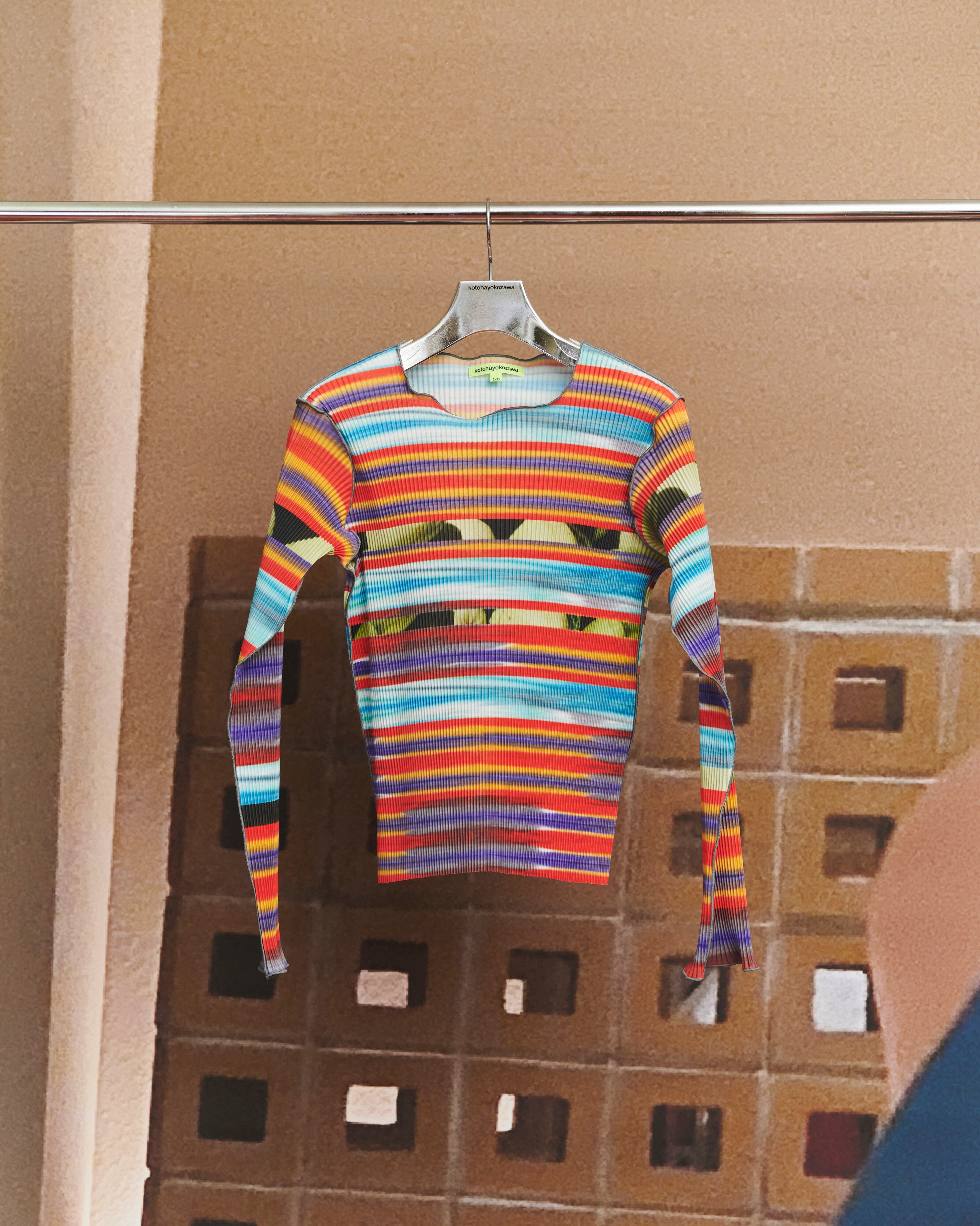 25AW】kotohayokozawa GRAPHIC TOP (RAINBOW) TDX5A-GR | IAAAM ONLINE