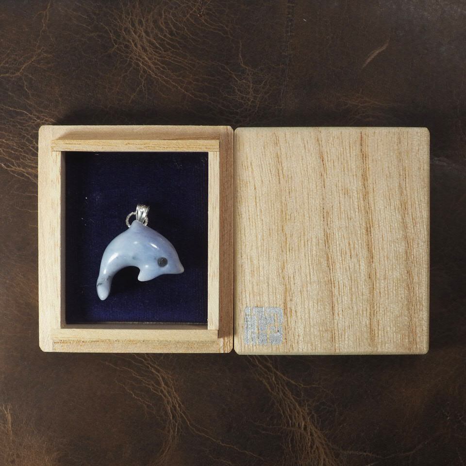 糸魚川翡翠 ラベンダー翡翠 いるかペンダントトップ 5.7g lavender