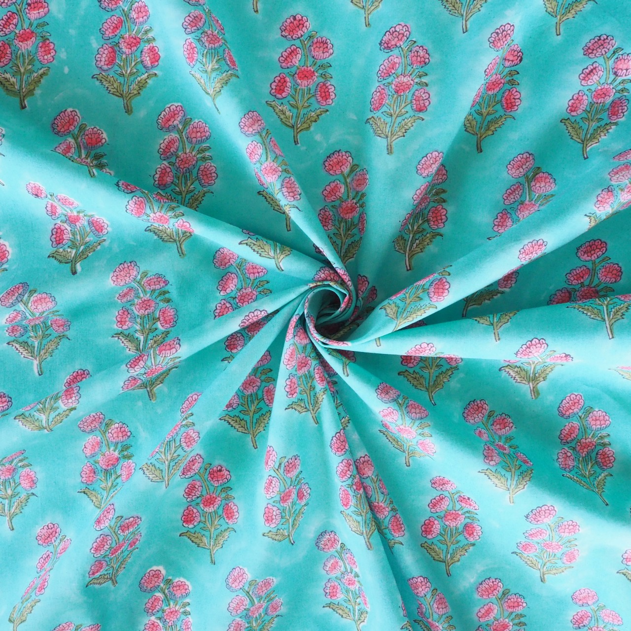 ブロックプリント生地【50cm単位】インド綿 片耳ボーダー付き 花柄A エメラルドグリーン×ピンク #19337-GR1【再入荷】