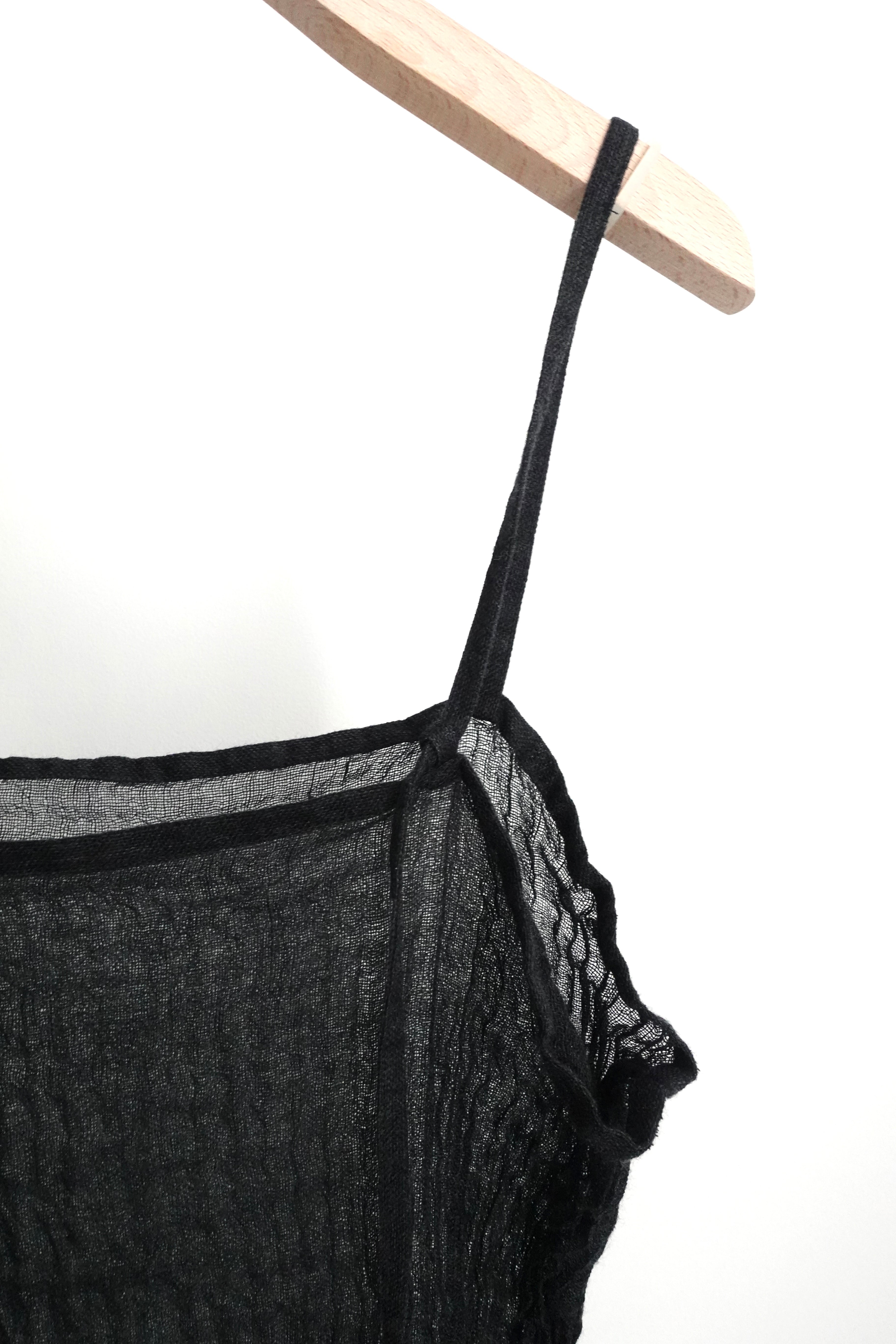ERiKOKATORi】wool linen gawze camisole | TOLMA.