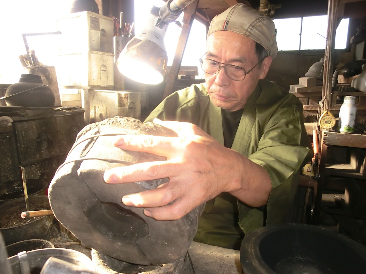 鉄瓶　丸形松　1.4L　金野和司