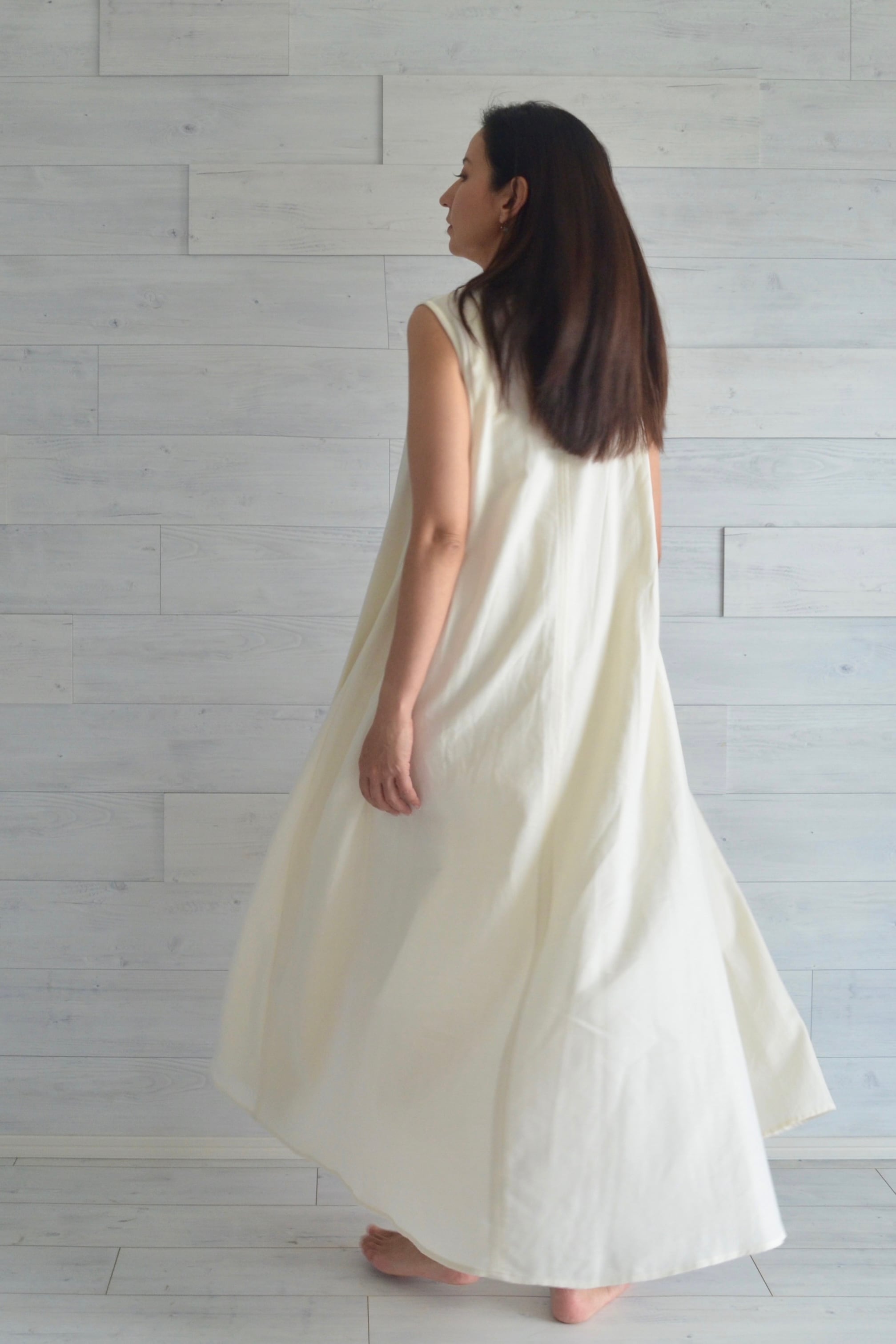 IKKUNA 「オーガニックコットン」 ワンピース a dress 栗色