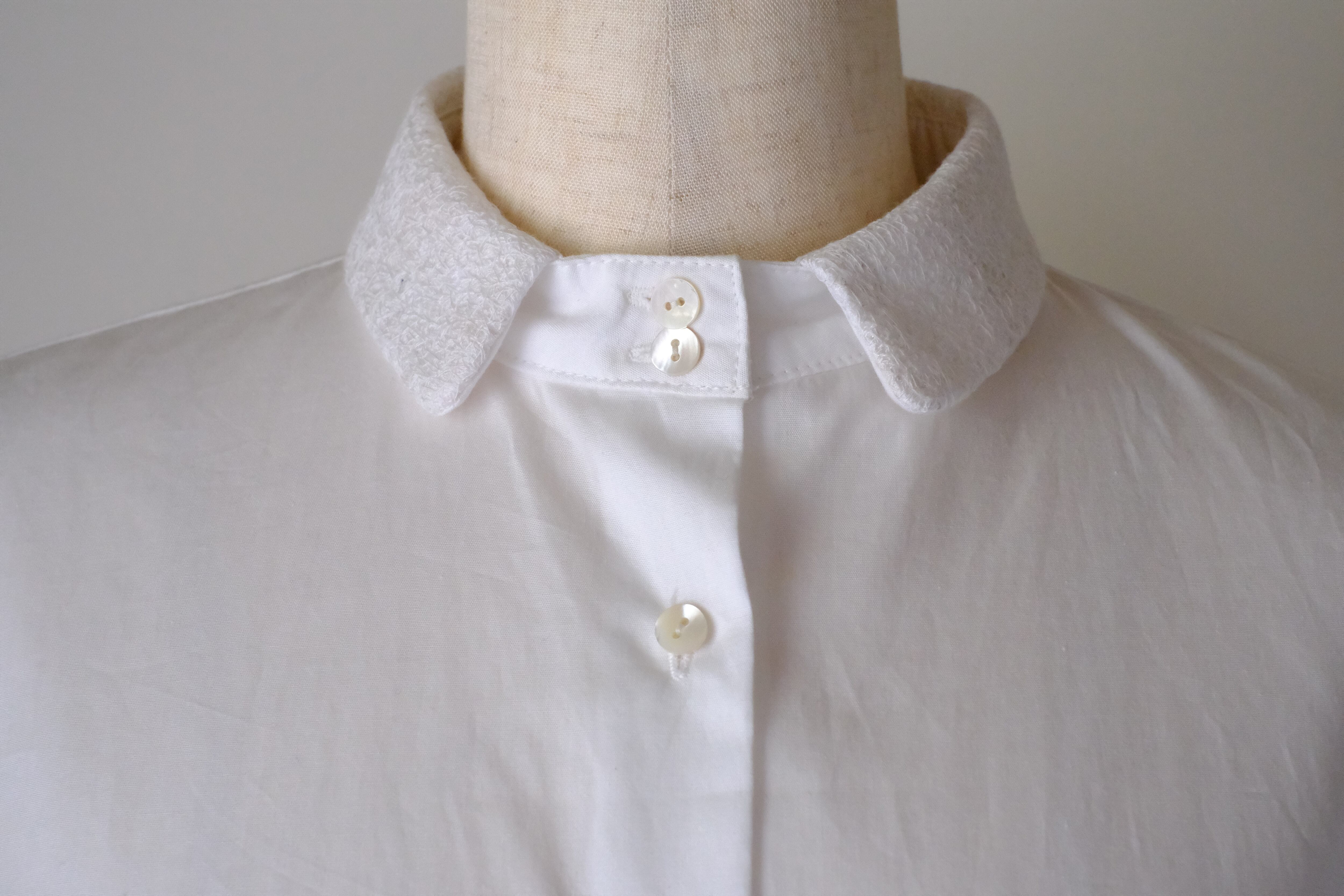 半袖スタンドカラーブラウス cl-120 (オフ白)