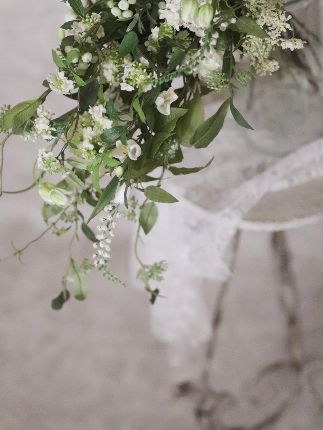 〈完成品販売ブーケ〉green natural cascade bouquet