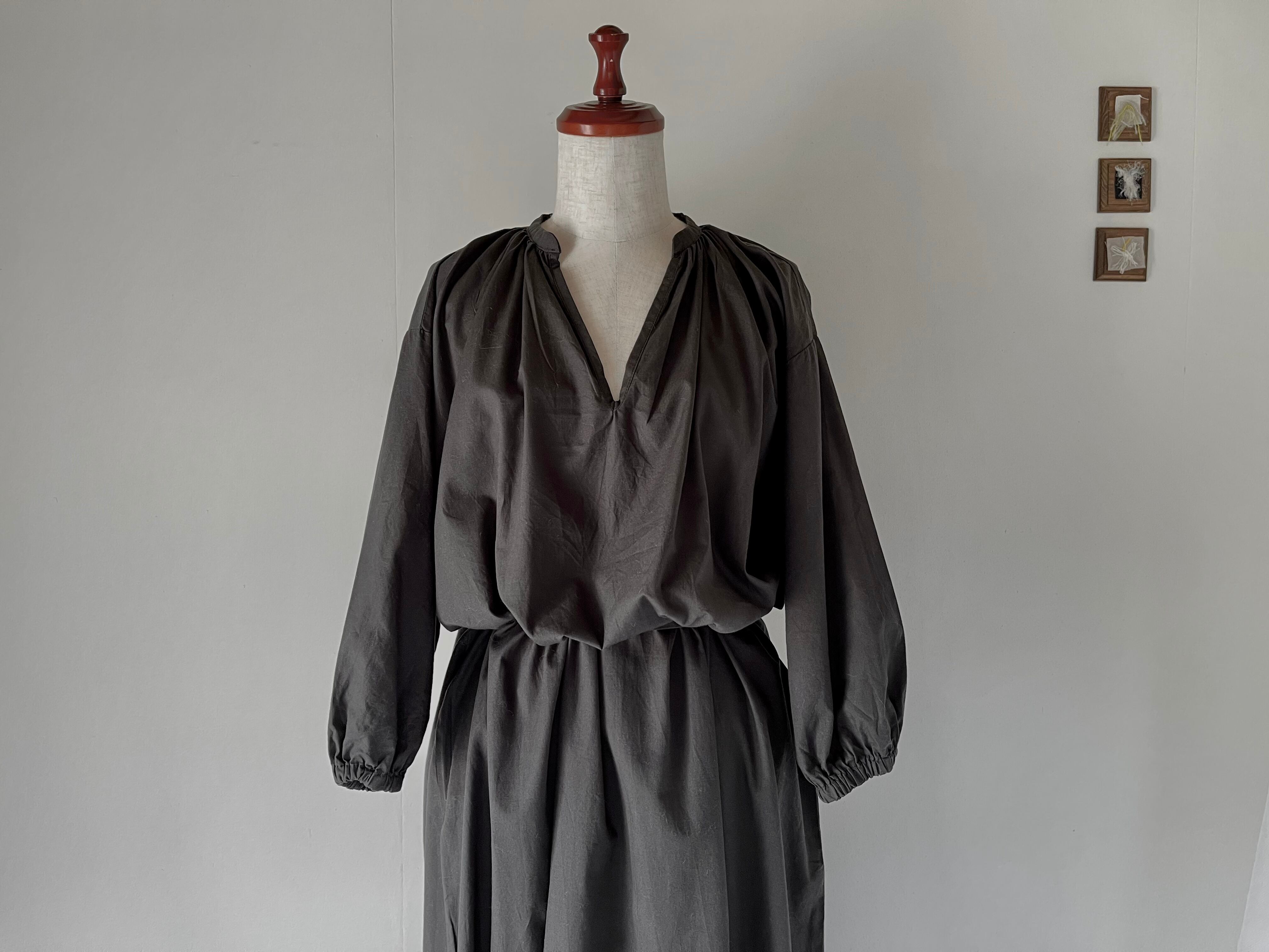 エプロンワンピース