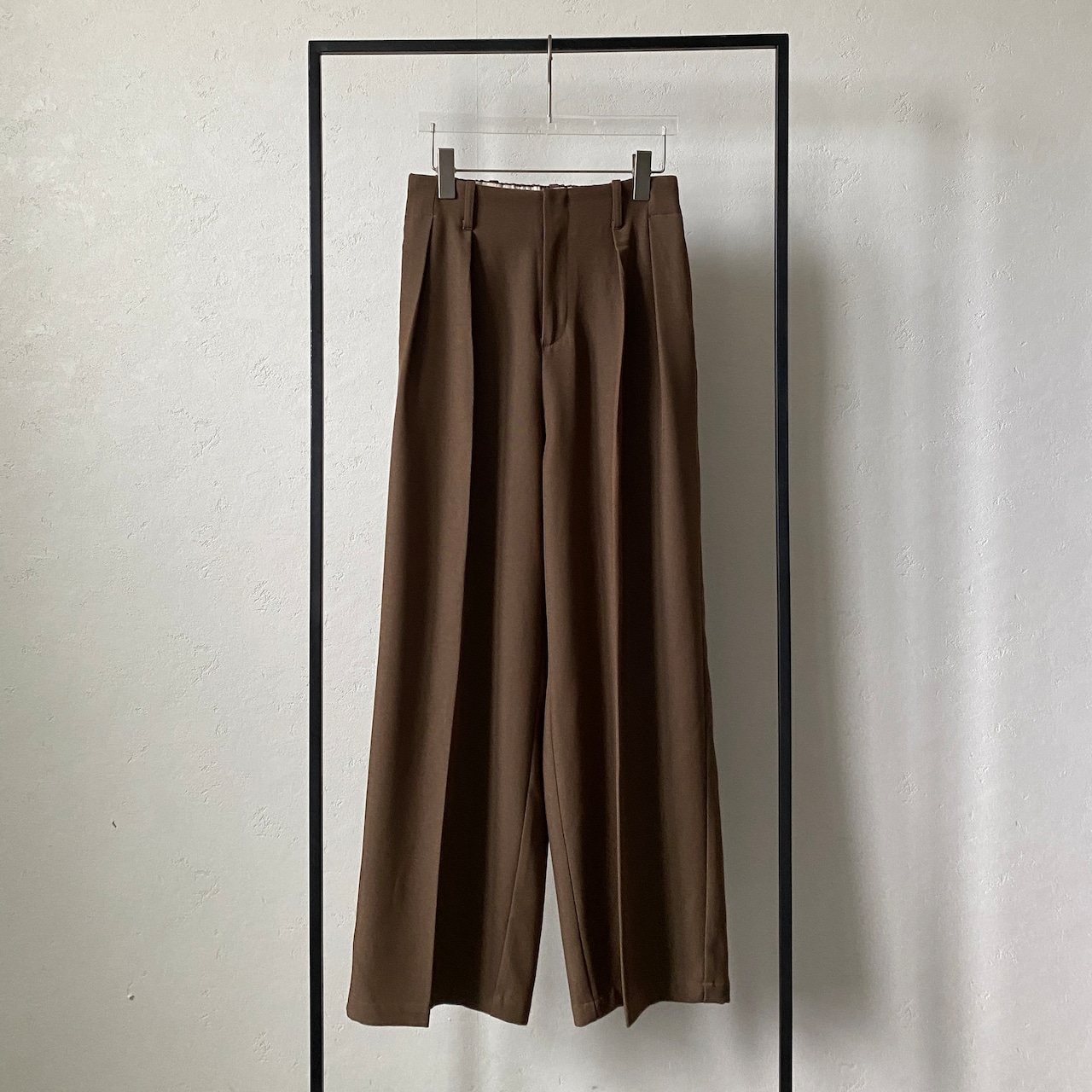 【受注予約:11月上旬入荷予定】アーバンツイルハイウエストタックPT/ベージュ