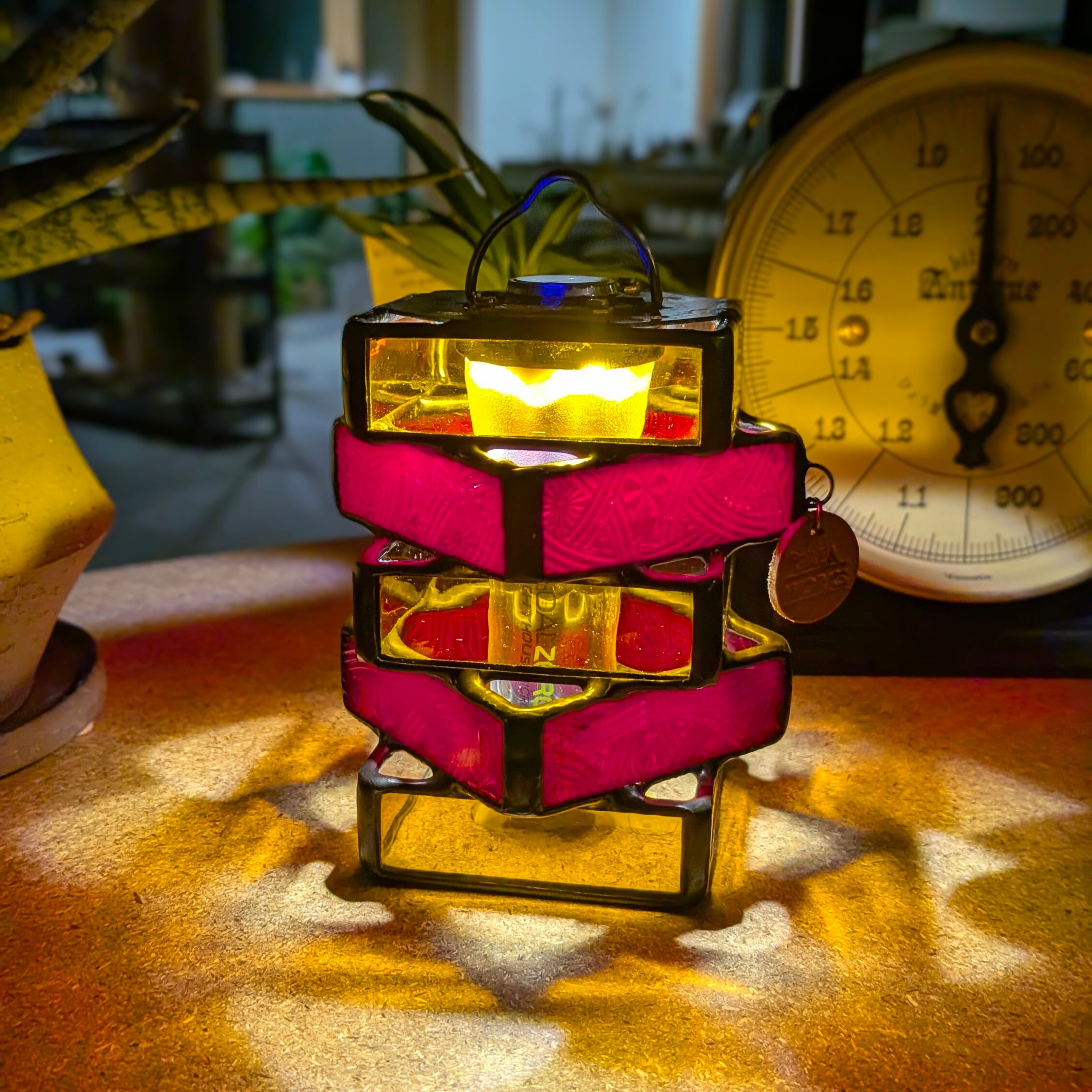 "CUBICLE"【Ember Glow)】