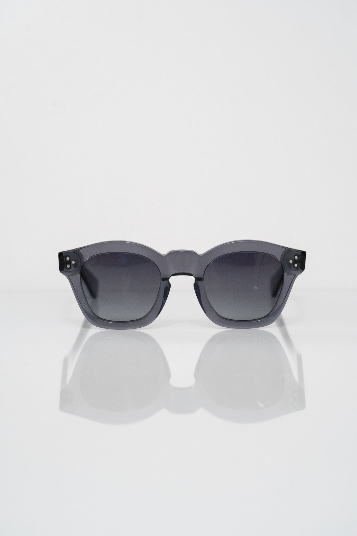 BYREDO グレー スクエアサングラス BYREDO グレー スクエアサングラス BYREDO グレー スクエアサングラス