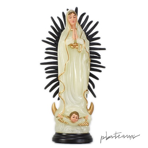 聖母マリア プラスチック像 蓄光 22cm 箱付