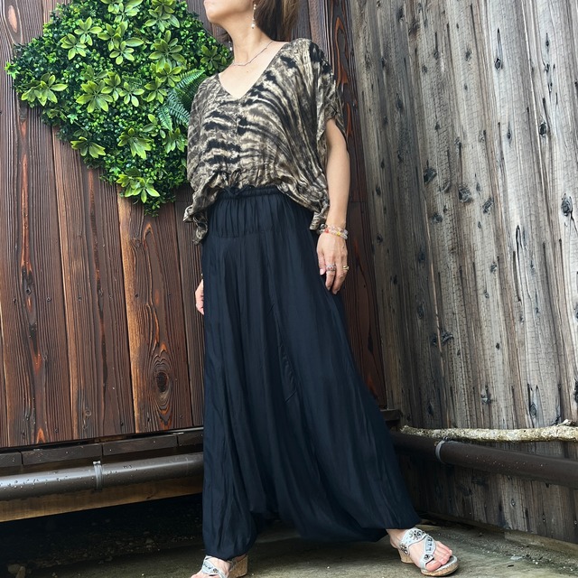 ブラックタイダイポンチョ