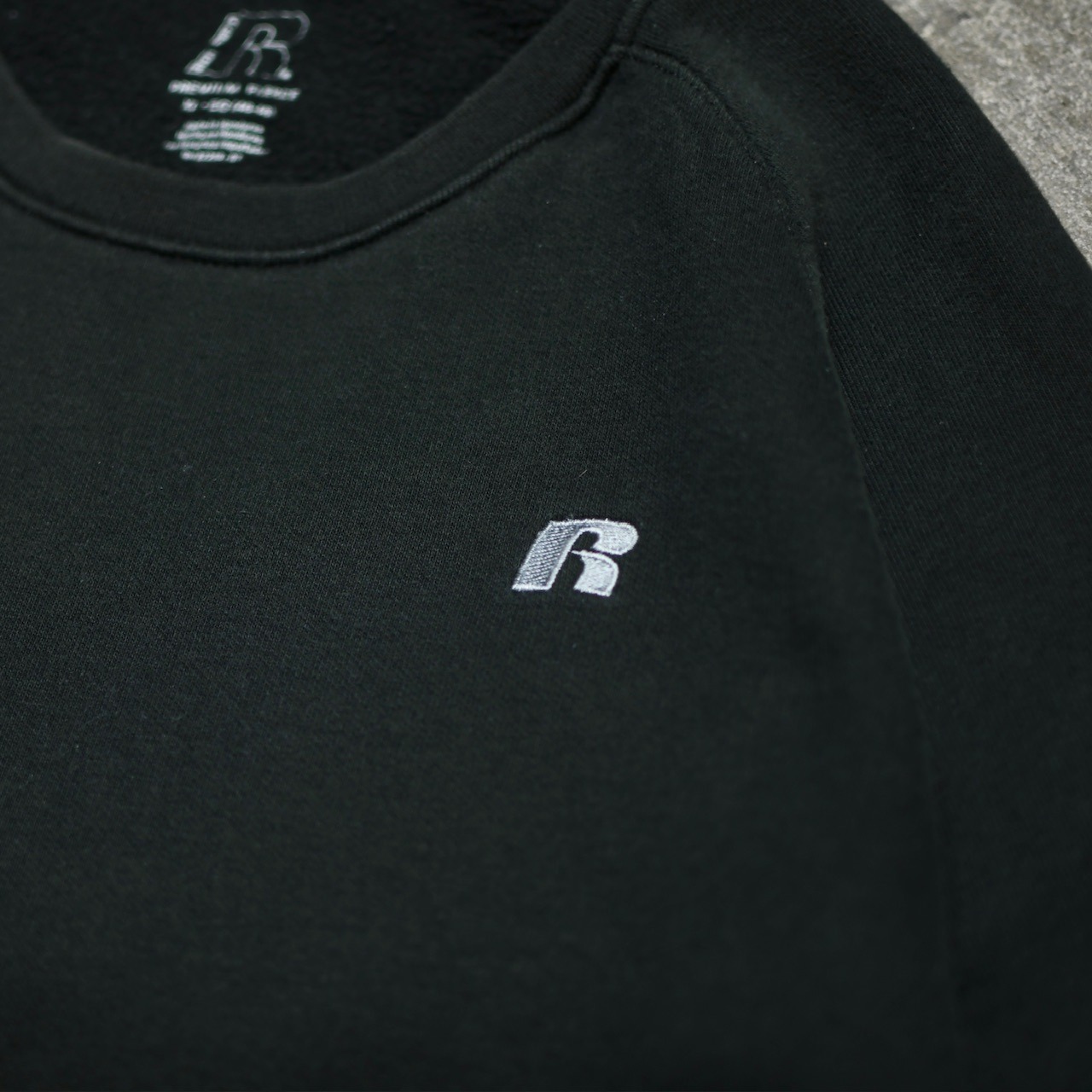 RUSSELL kangaroo pocket sweat
