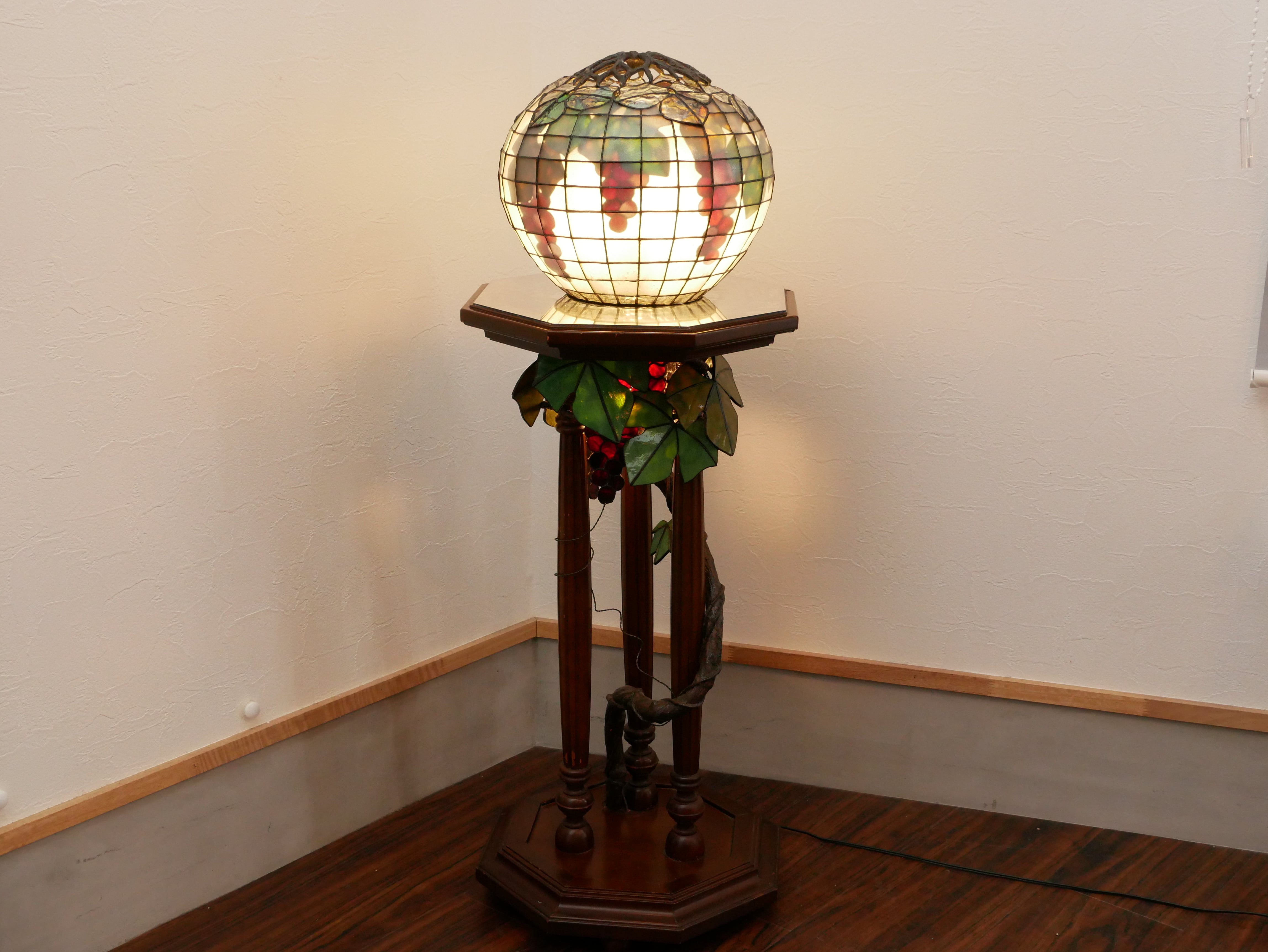 ステンドグラス 】フロアランプ 恵の季節 ST | ステンドグラス工房かわ