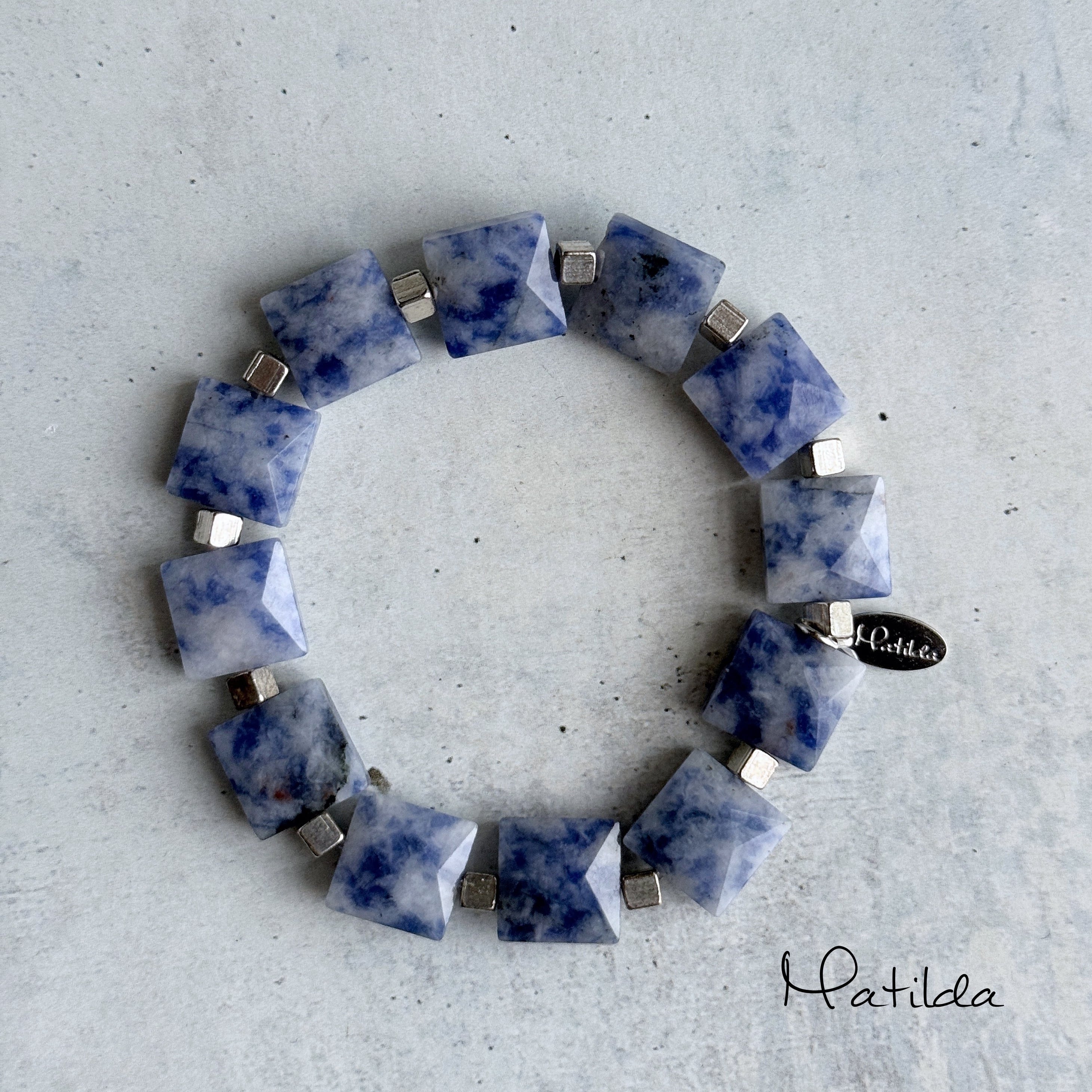 tumble bracelet(ソーダライト)