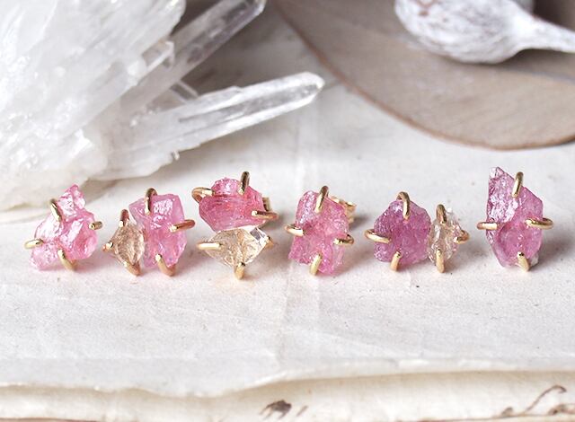 原石のピンクトルマリンとダイヤモンドクォーツのピアス