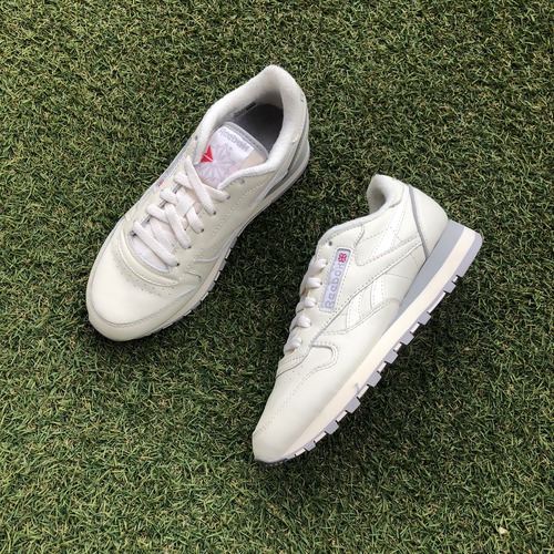Reebok CLASSIC LEATHER リーボック クラシックレザー HC294