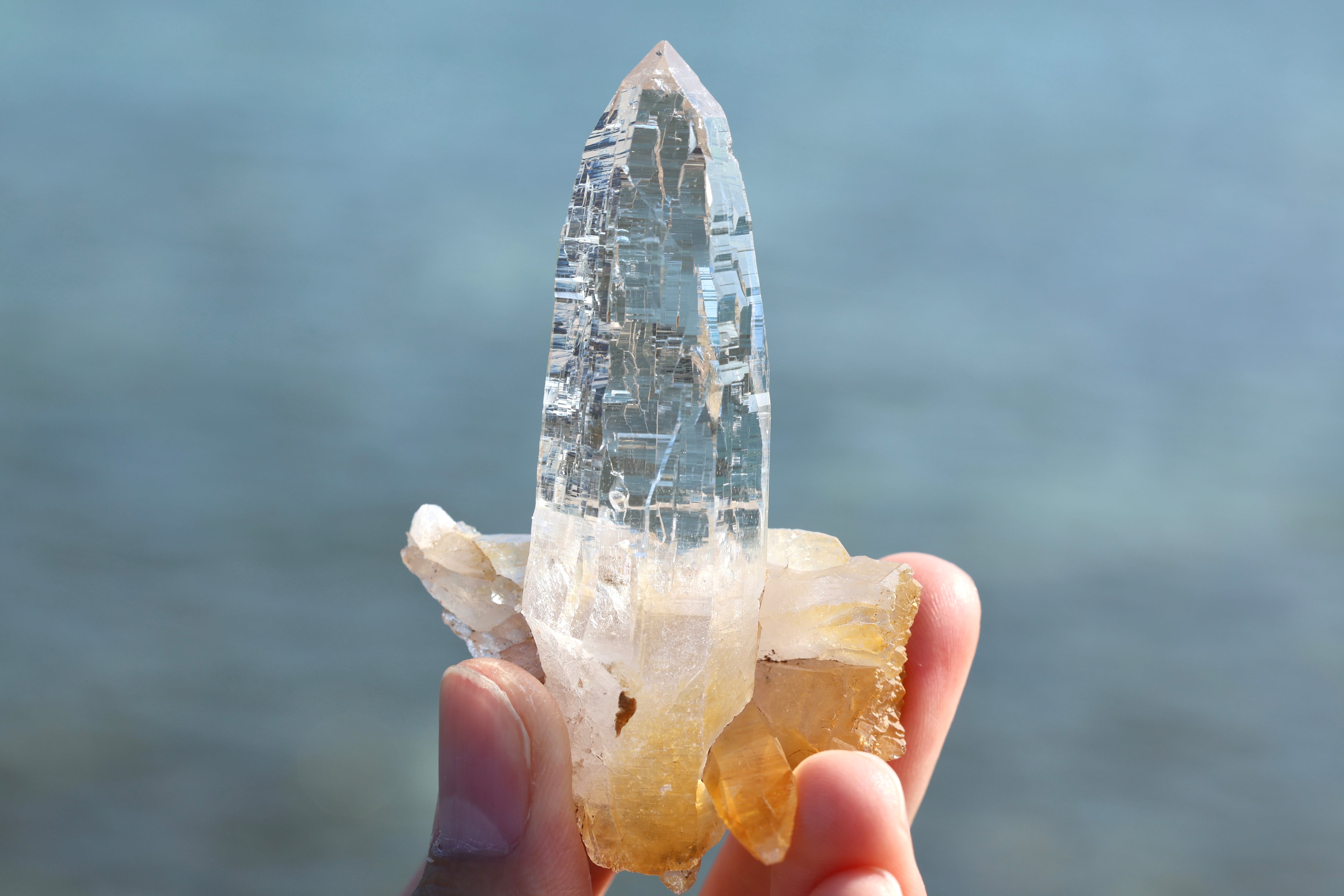 ヒマラヤ水晶 ガネーシュヒマール産 | 石垣島の夜光貝アクセサリーと