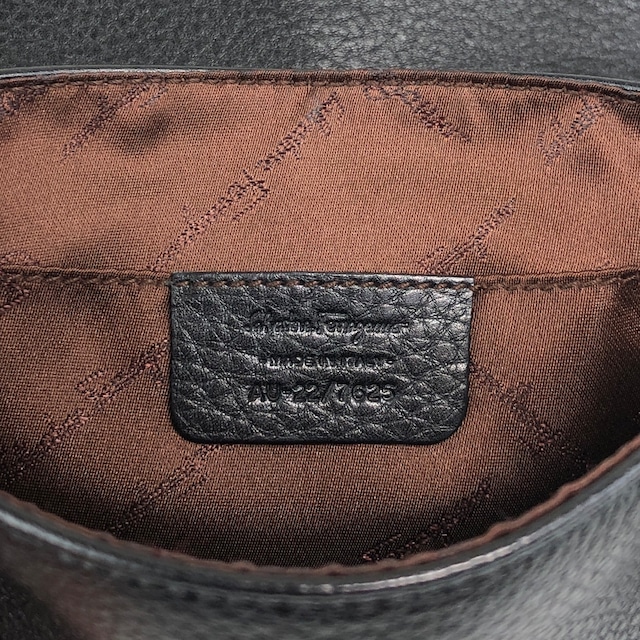 Salvatore Ferragamo サルヴァトーレ フェラガモ ショルダーバッグ ブラック ガンチーニ レザー チェーン ミニバッグ vintage ヴィンテージ オールド sj8amk