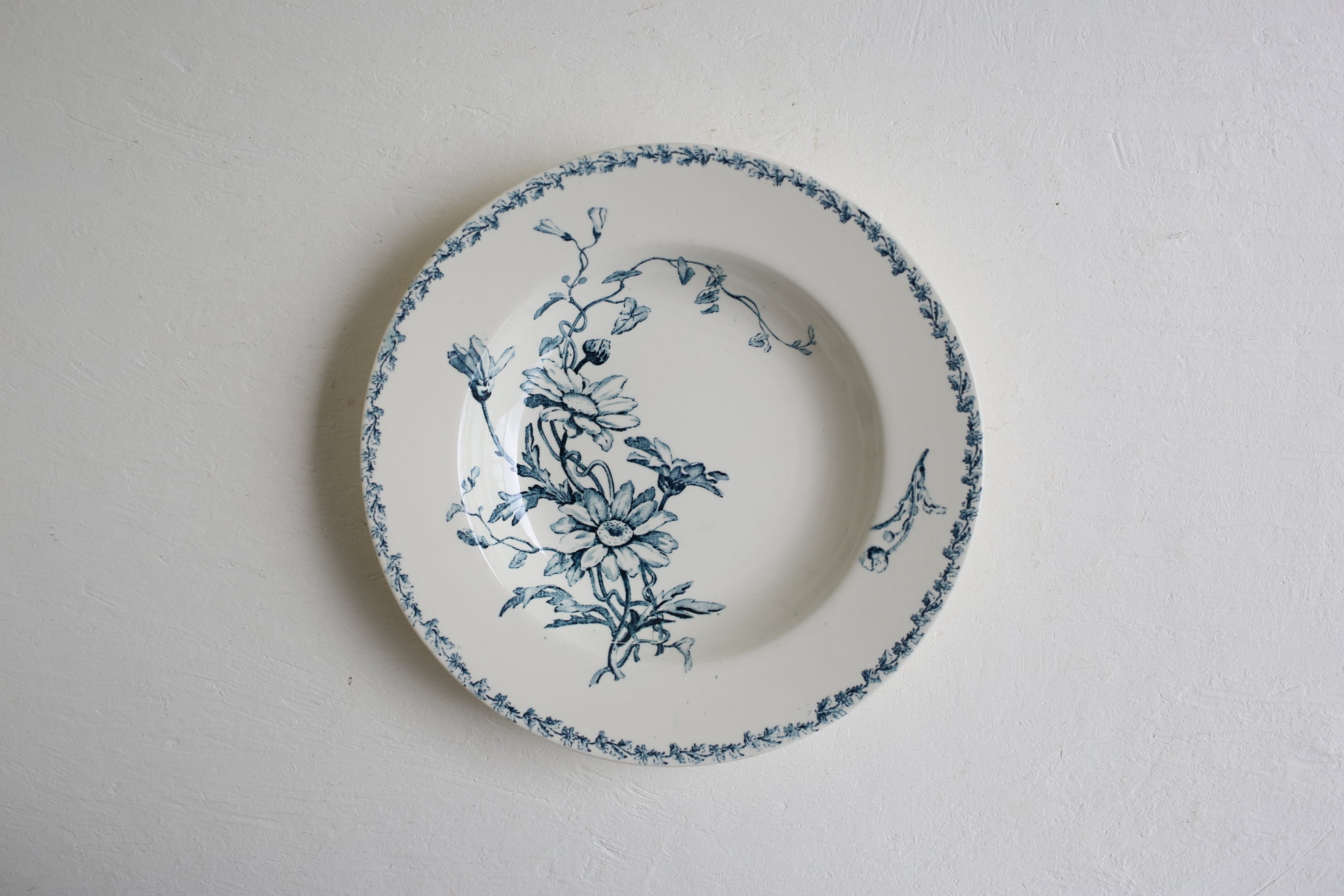 フランス アンティーク KG LUNÉVILLE リュネヴィル 『marguerite』深皿 N-02212j