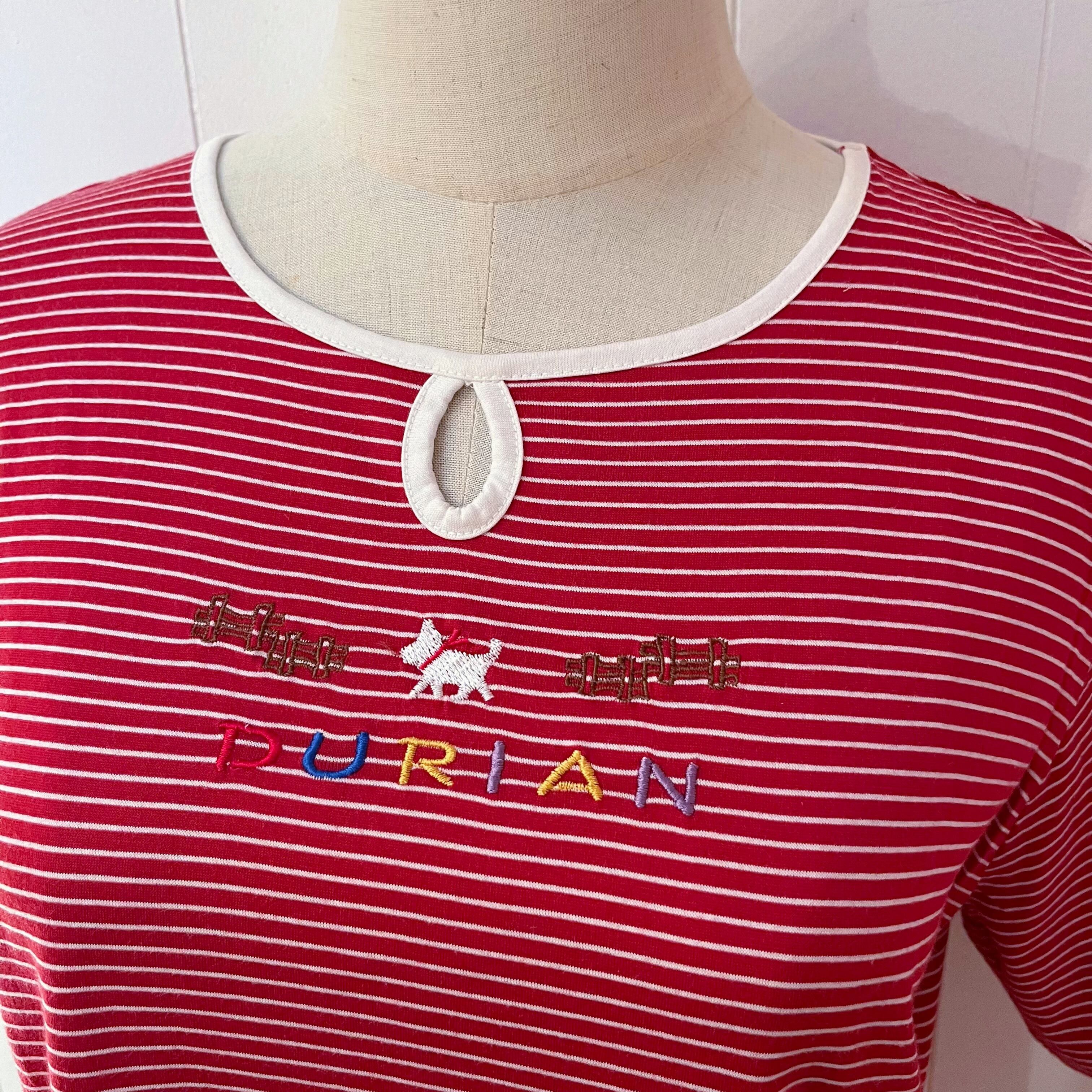 walking dog embroidery red T-shirt