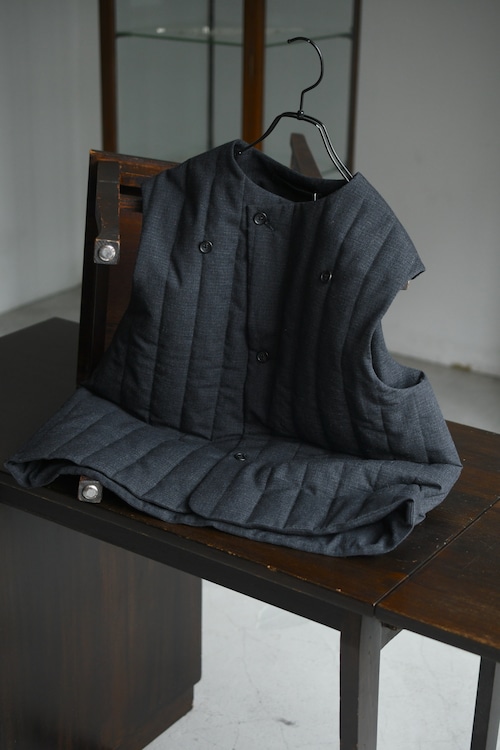 blurhms / Wool Ramie Mohair Quilted Vest (HeatherBlack)