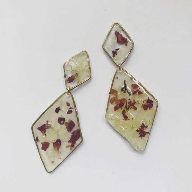 petal earring / pierce