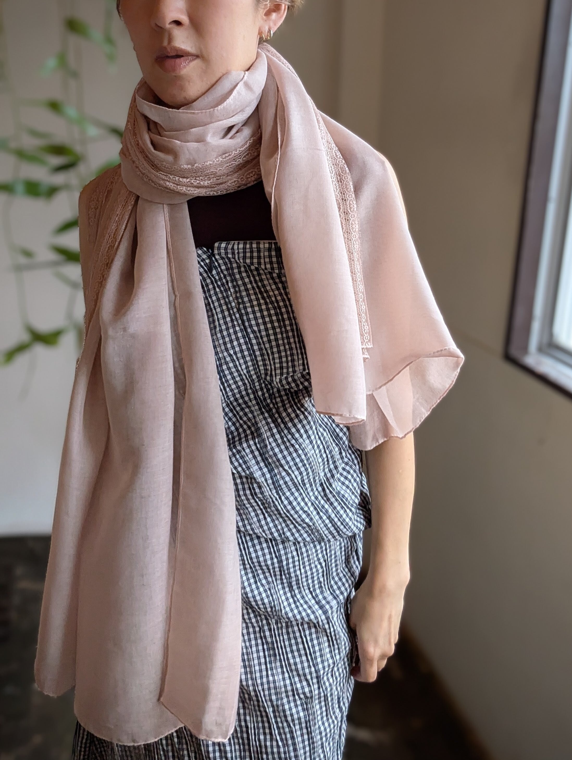 アンティーク風レース切り替え 大判薄型ストール / PINK | 服と雑貨ume