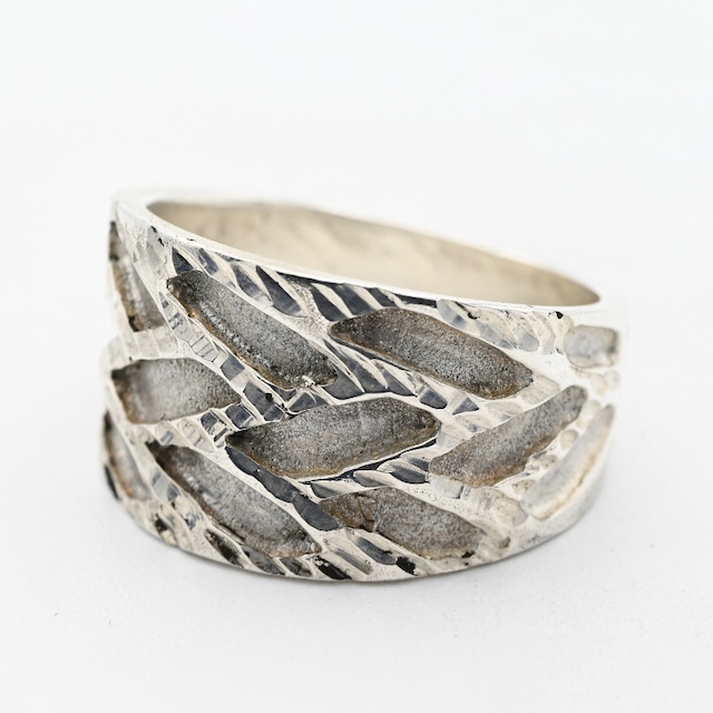 Diamond Cut Design Textured Ring  #14.5 / Denmark