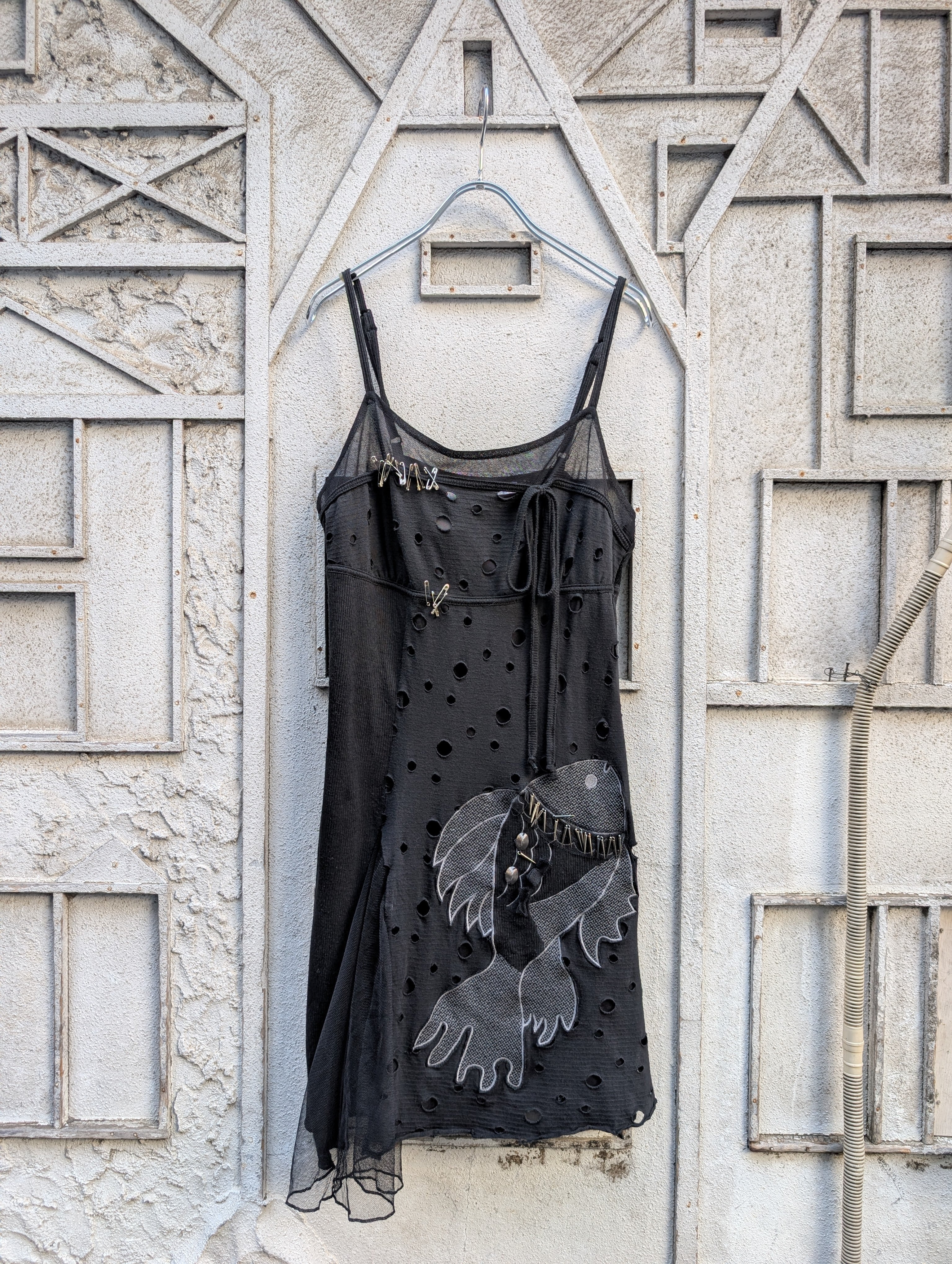 "EXQUISS’S" studs and tulle design dress
