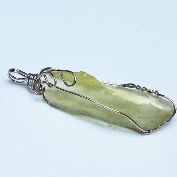 リビアングラス ペンダント 一点物 メール便可 112-13741