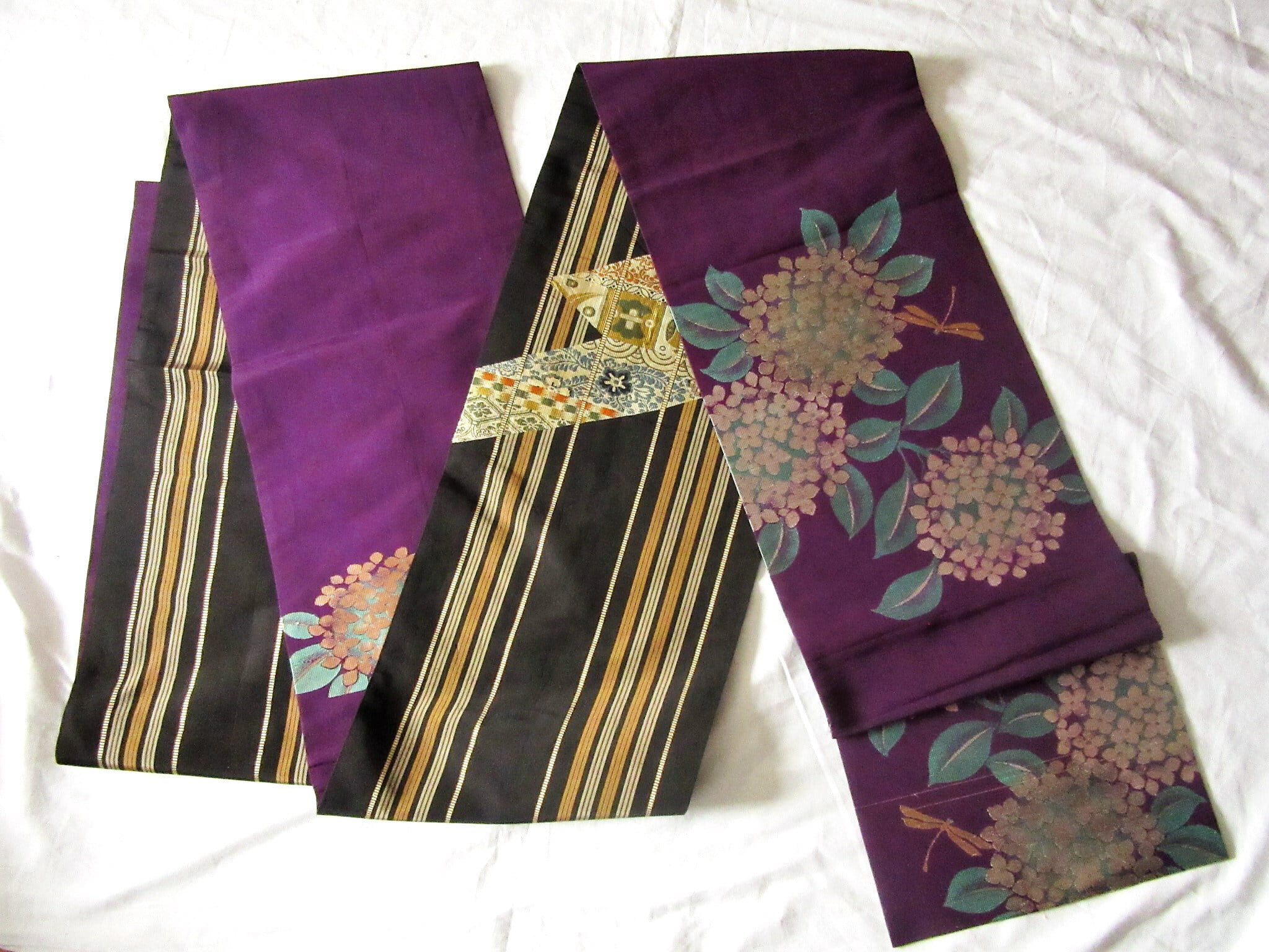 白薔薇と蜻蛉 アンティーク着物 白薔薇と蜻蛉 アンティーク着物