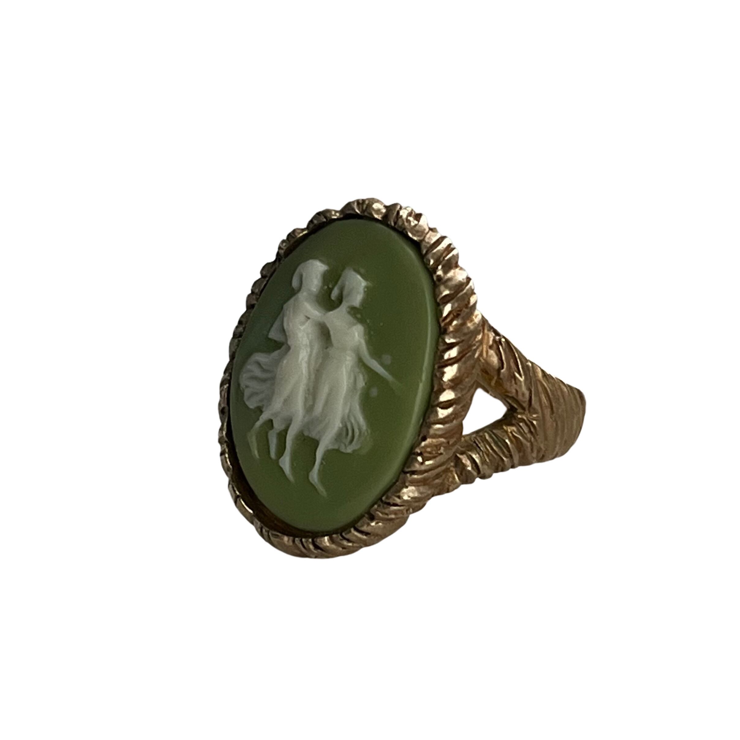 Vintage West German Cameo Oval Ring | 8