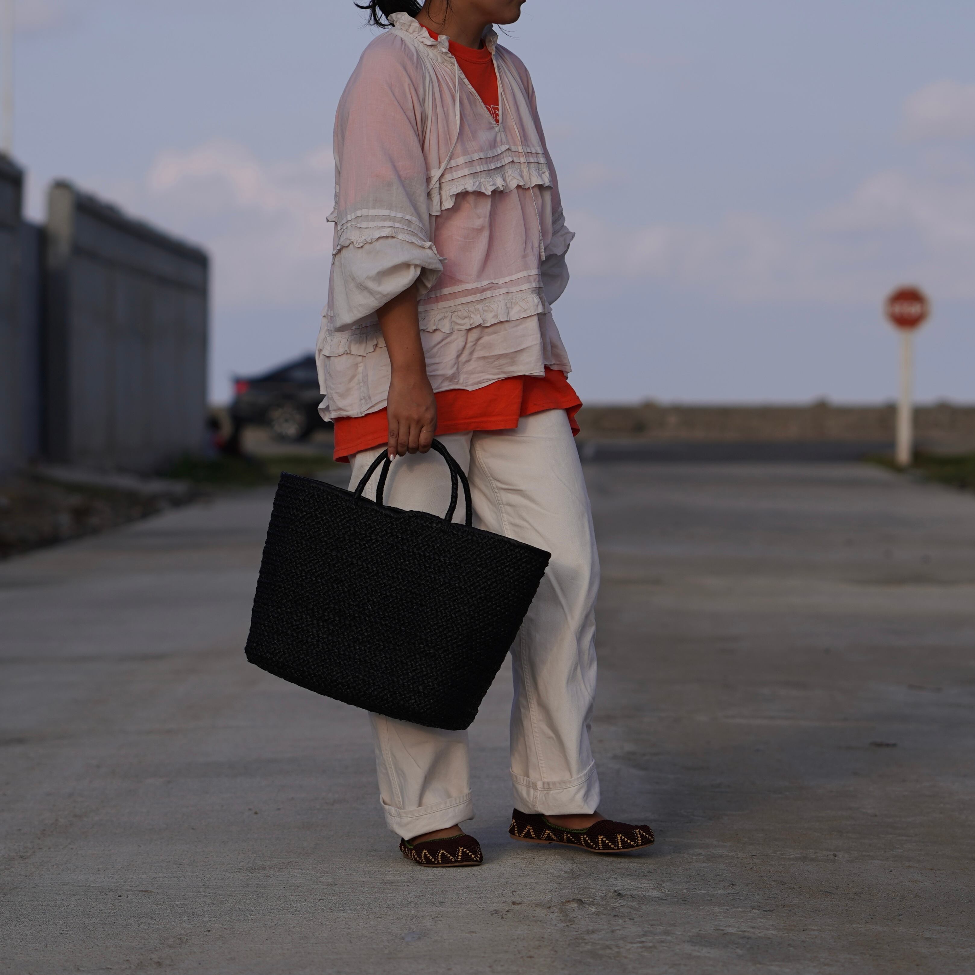 Marche Bag (L) - Black | AMPIANA