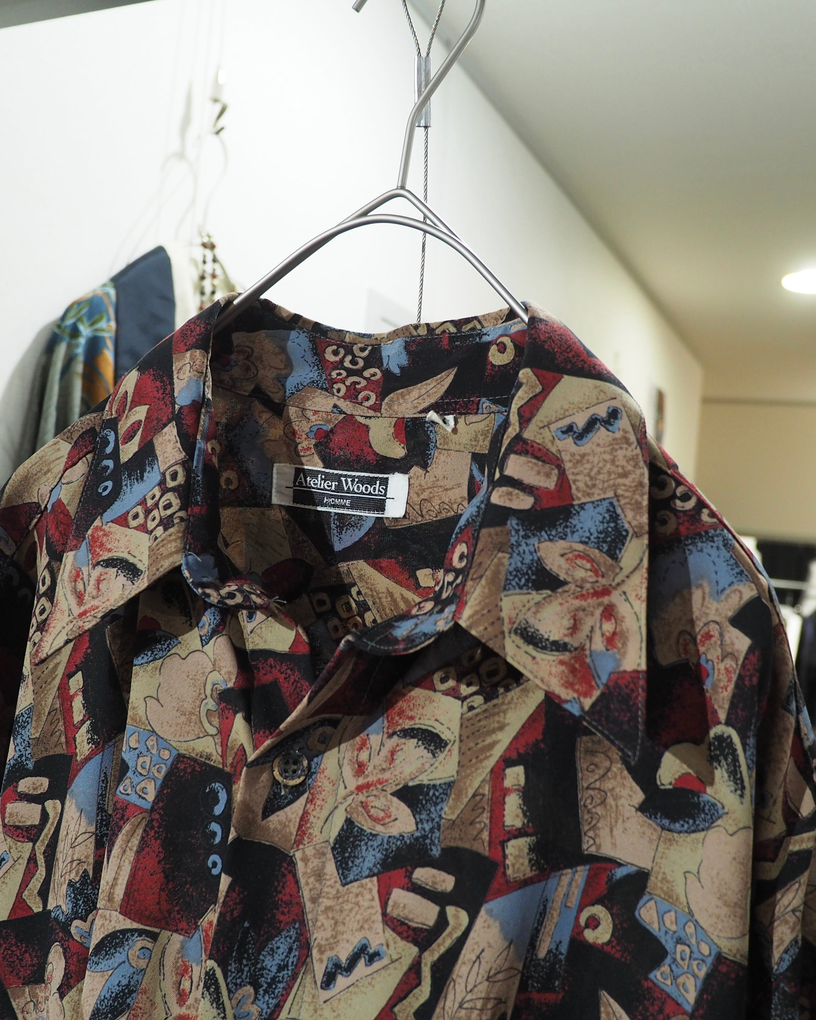 1990s Beautiful Dark Tone All Over pattern vintage loose SS shirt