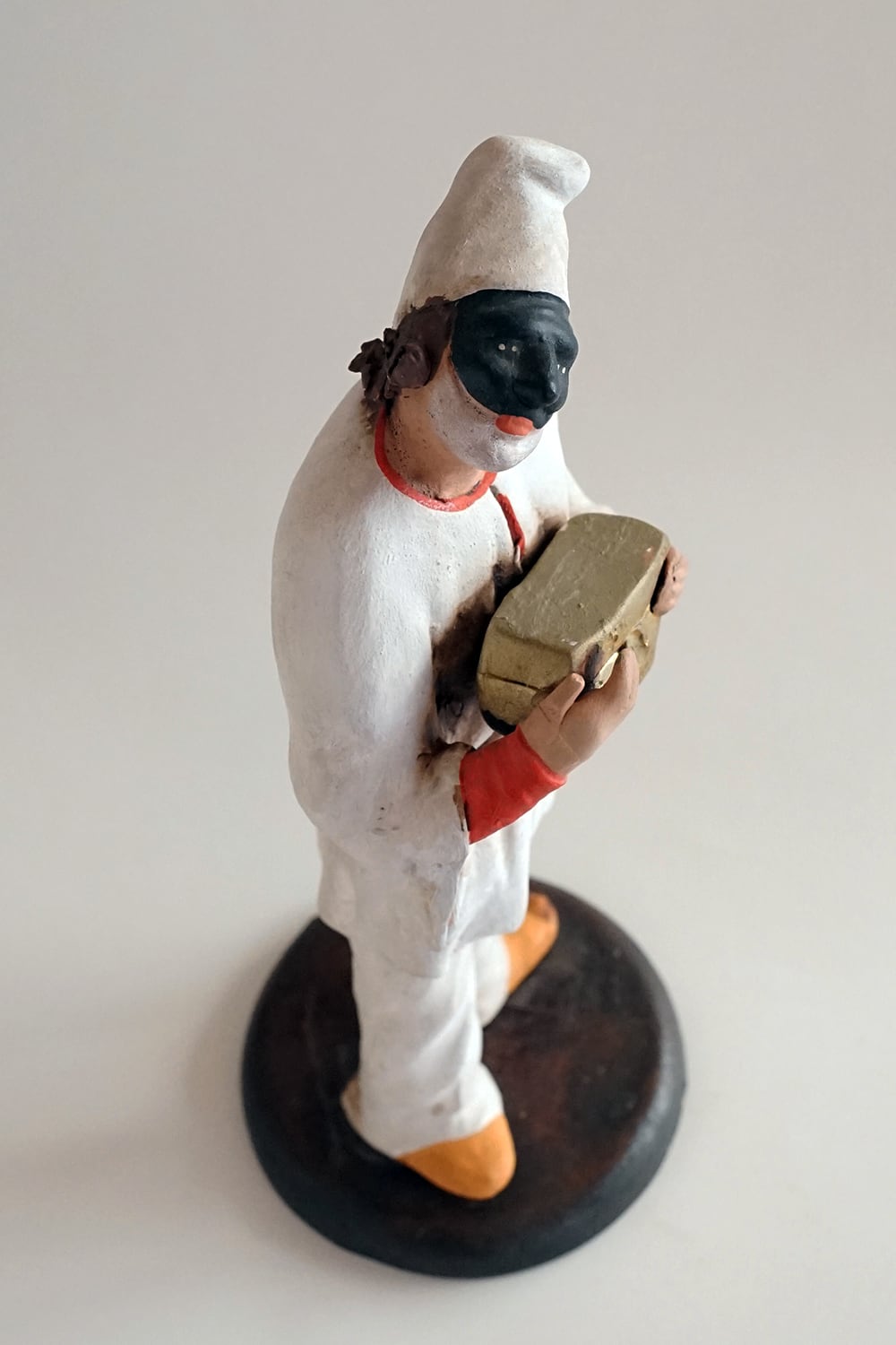 金塊を持ったプルチネッラ ー ナポリの幸運のお守り dF-E-1 | ルカニア