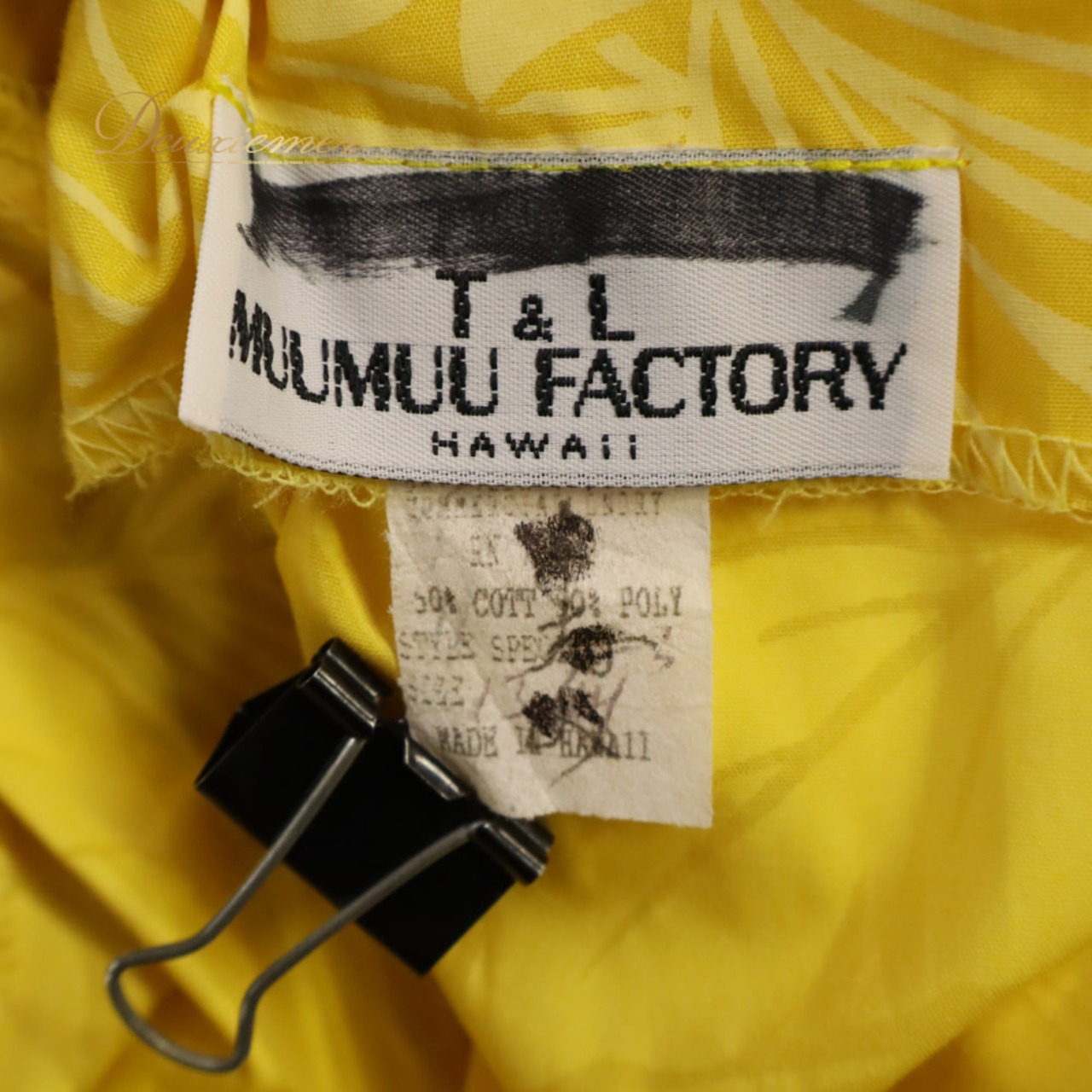 フラダンス 衣装 T&L MUUMUU FACTORY ムームーファクトリー ワンピース ドレス イエロー系 黄 モンステラ柄 植物柄 フリル ハワイアンプリント ハワイアン アロハ フラ ダンス レッスン 練習 ハワイアンダンス フレアスカート 華やか 鮮やか かわいい おしゃれ 上品