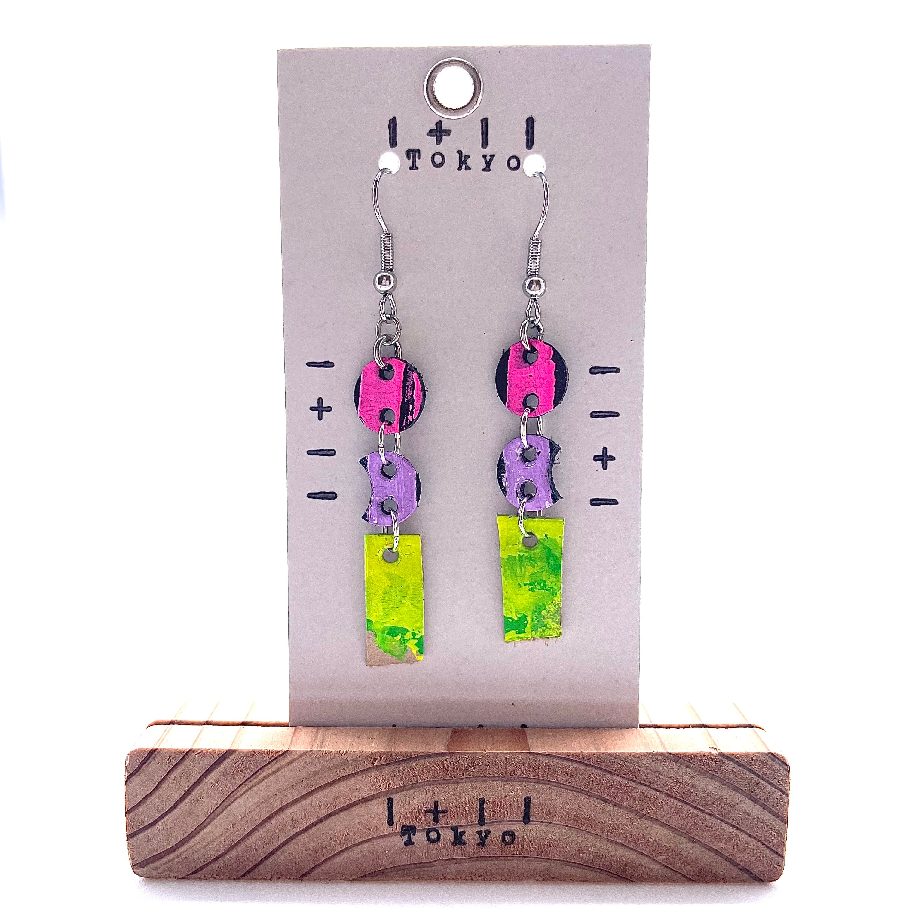 革ピアス　マルとシカクとカケタマル　本革