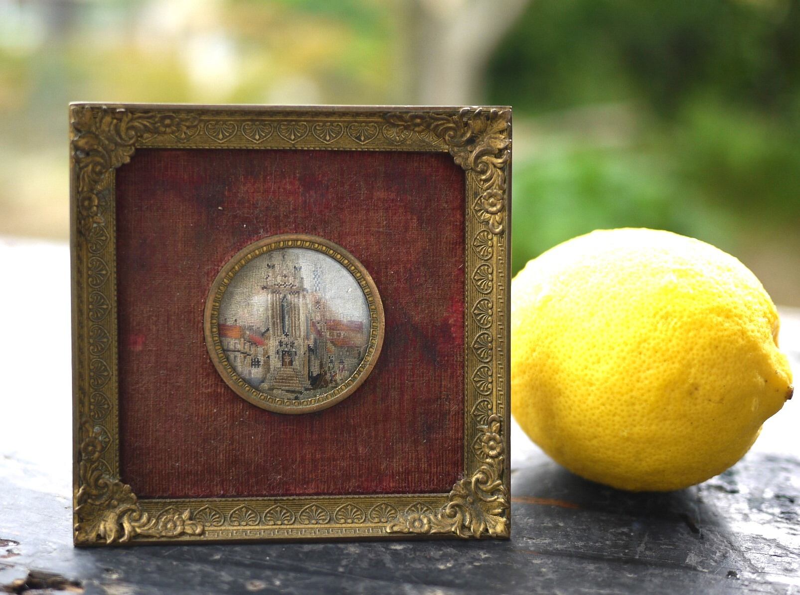 プチポワン ポートレートスタンド ミニアチュールニードルポイント