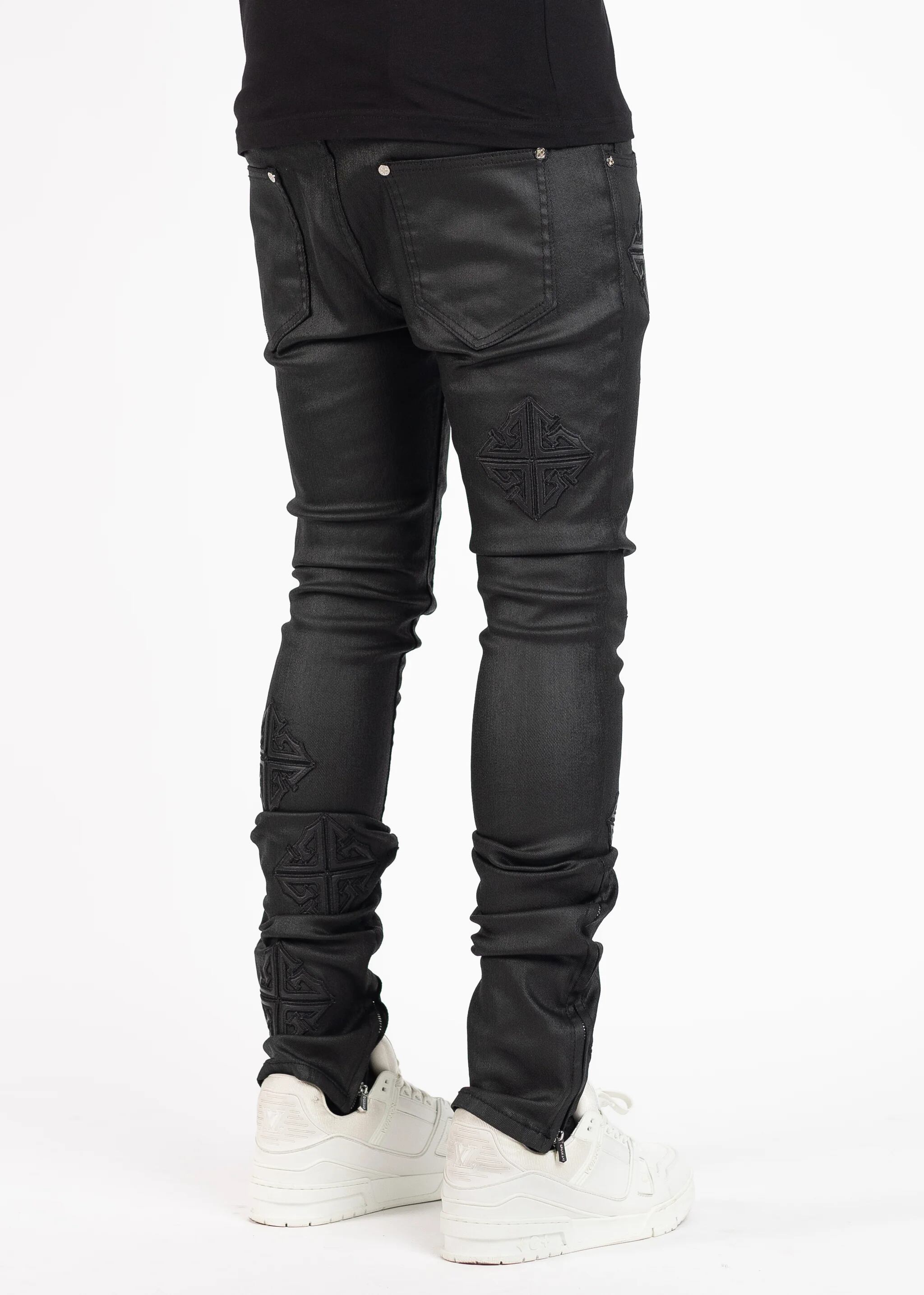 国内入手困難✨️】GUAPI GHOST ICON STACKED DENIM 国内入手困難✨️】GUAPI GHOST ICON STACKED DENIM