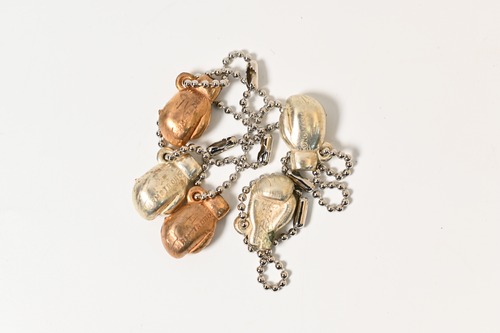 40-50's Vintage "HENRY ARMSTRONG" Boxing Glove Charm