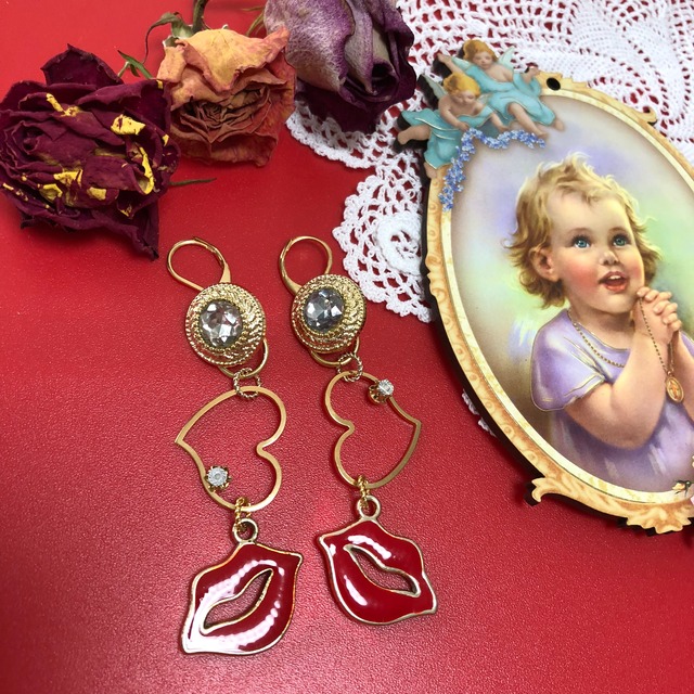 LOVEを引き寄せるピアス