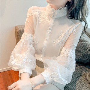 【送料無料】 長袖ブラウス 透け感 シースルー エレガント系 きれいめ 花柄刺繍 ランタンスリーブ バルーン袖 大人可愛い フェミニン こなれ感 コンサバ系 春 ハイネック 30代 40代 レディースファッション 可愛い お出かけ 女子会 デイリーユース お茶会 お呼ばれ