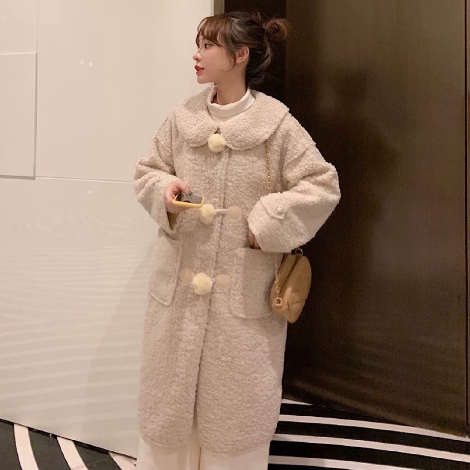 プードル ボア ダッフル コート アウター レディース 秋 冬 用 膝 ロング 丈 長袖 オルチャン ファッション 大人 の 可愛い ファー ボンボン Ou 0159 Happy Orurea ハッピーオルレア