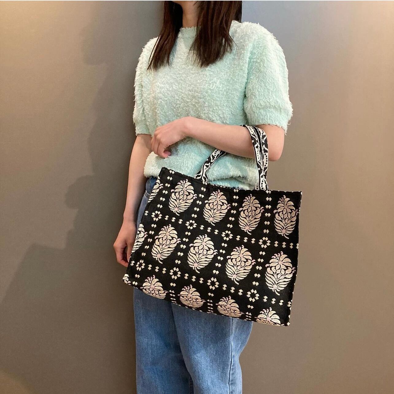 Bindu【ビンドゥ】Carol(キャロル)フローラルジャガード ブックトート