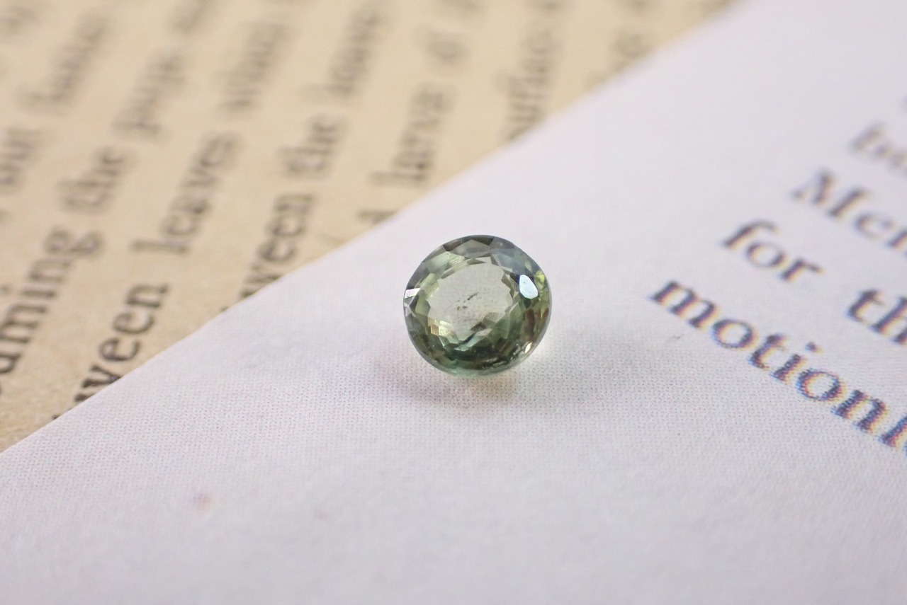 グリーンサファイア　0.36ct　[C1‐211]